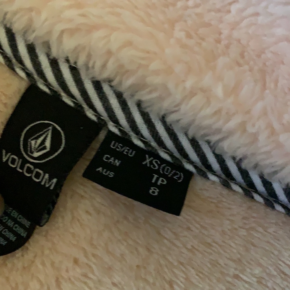 Fluffy pullover - Picture 3 of 4